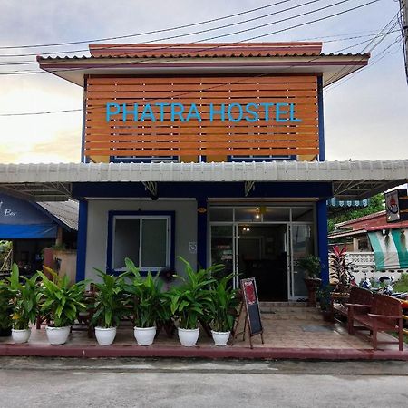 Phatra Hostel Thong Sala Buitenkant foto