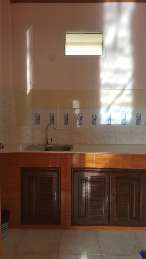 Phatra Hostel Thong Sala Buitenkant foto