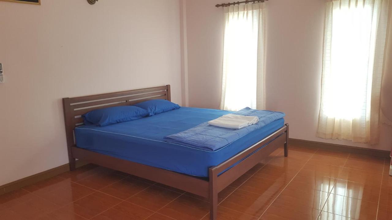 Phatra Hostel Thong Sala Buitenkant foto