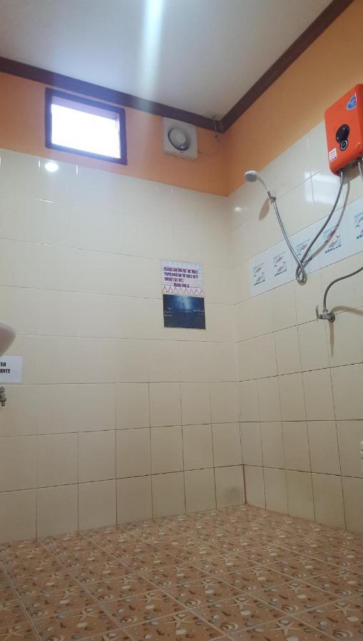 Phatra Hostel Thong Sala Buitenkant foto