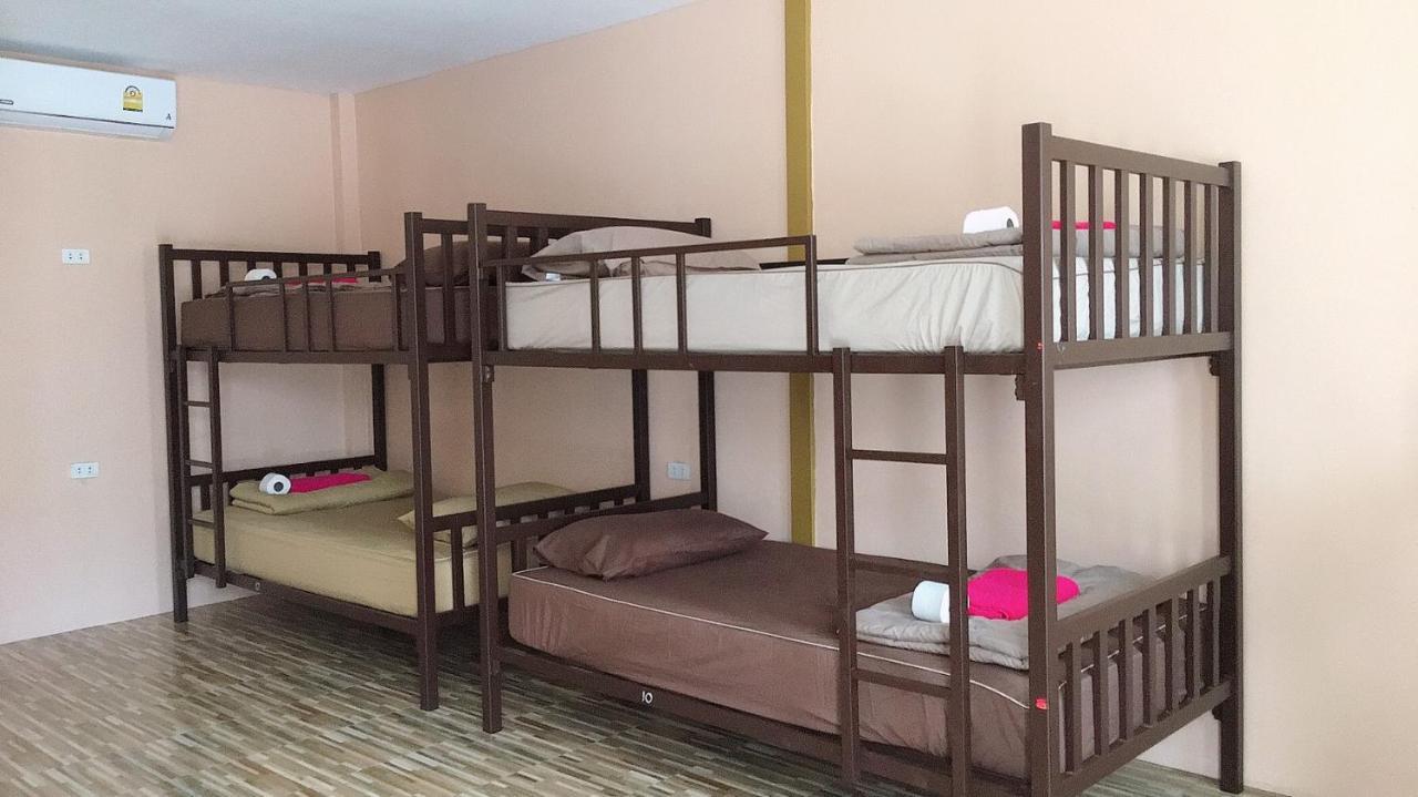 Phatra Hostel Thong Sala Buitenkant foto