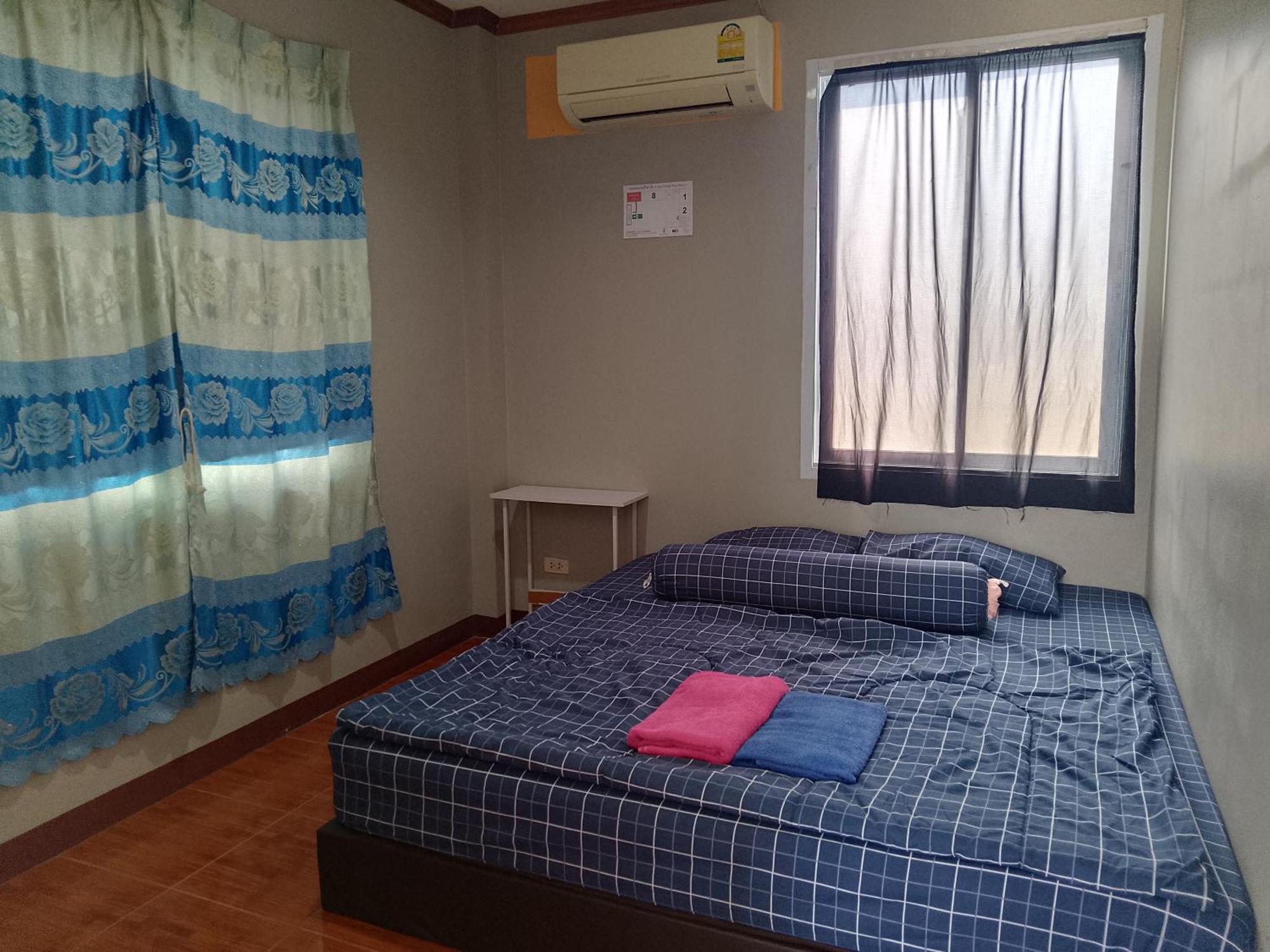 Phatra Hostel Thong Sala Buitenkant foto